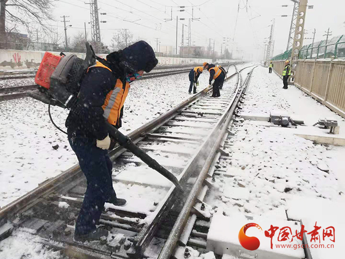【新春走基層】蘭鐵集團戰風雪保暢通  助旅客平安出行