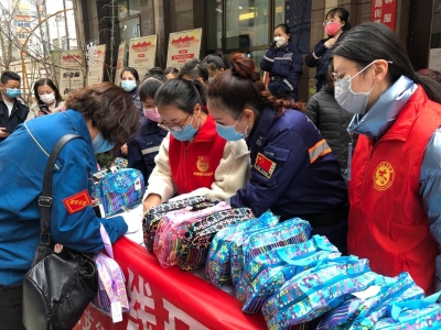 蘭州：團市委慰問一線環衛工