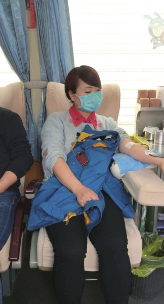 熱血戰疫敬佑生命 蘭州市三家出租車愛心車隊義務獻血