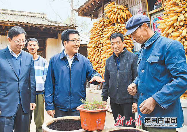 林鐸在天水市調(diào)研脫貧攻堅工作時強調(diào) 完善掛牌督戰(zhàn)機制 見底見效整改問題 確保如期高質(zhì)量打贏脫貧攻堅收官戰(zhàn)