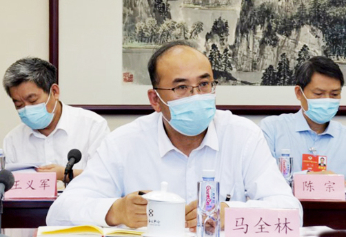 【代表委員說·治沙】馬全林委員：加大沙區、山區與鄉村綠化支持力度