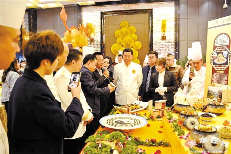 隴菜藝術(shù)盛典聚焦隴菜經(jīng)濟新成就——中國烹飪大師、甘肅省隴菜協(xié)會會長趙長安專訪