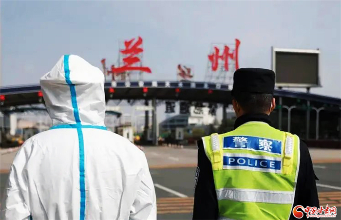 【疫情防控 甘肅在行動】蘭州公安一線戰“疫” （組圖）