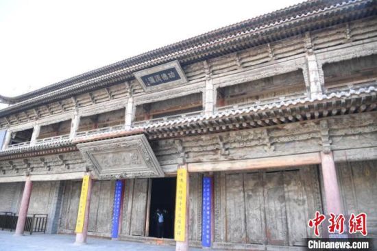 圖為張掖大佛寺建筑外圍。 楊艷敏 攝 圖為張掖大佛寺建筑外圍。 楊艷敏 攝