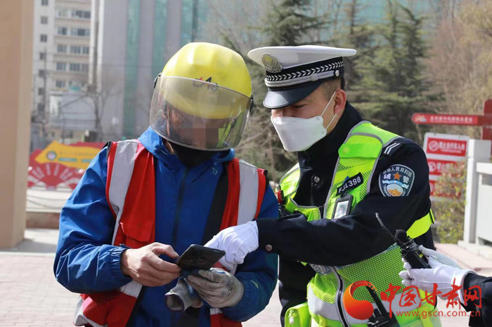 蘭州交警：創新交通安全教育模式 開展道路交通秩序整治