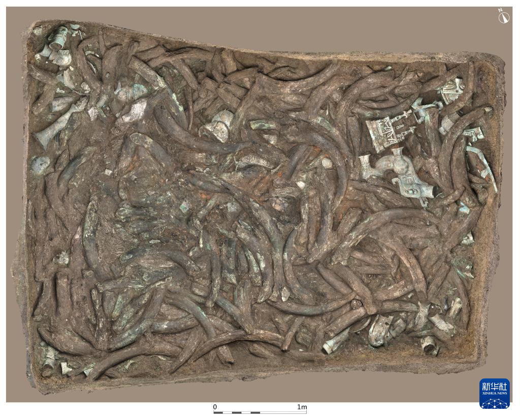 四川廣漢市三星堆商代遺址八號(hào)坑(資料圖)。