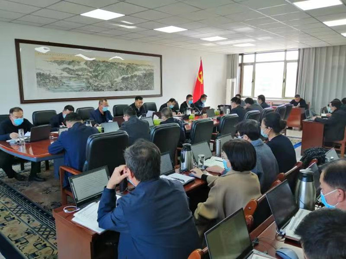 10月17日，金昌市紀委召開常委會（擴大）會議，專題學(xué)習(xí)交流習(xí)近平總書記代表第十九屆中央委員會向黨的二十大所作的報告，研究學(xué)習(xí)宣傳貫徹落實工作。.jpg