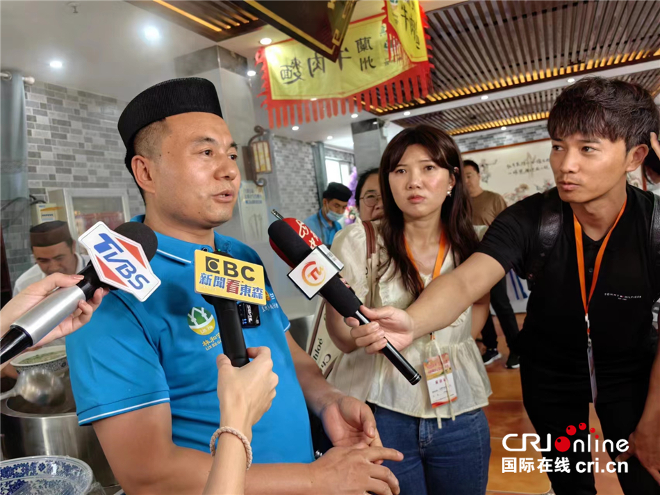 “絲路風采 如意甘肅”海峽兩岸記者聯合采訪實錄一:蘭州之精美_fororder___172.100.100.3_temp_2_1_2_1_1_bd2579f7-44c8-4aff-b537-77bcb0551516