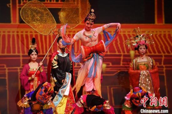 2023年第六屆敦煌文博會期間，系列演藝上演。(資料圖)李亞龍 攝