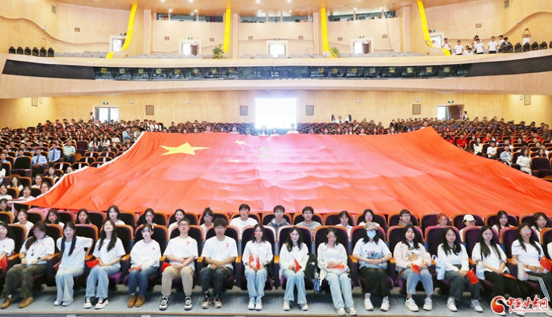 青春華章·重走西北角：在新時(shí)代奏響青春之歌 讓正能量澎湃西部大地